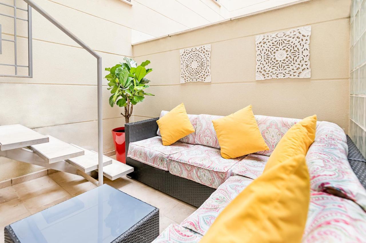 Maba/Private Backyard/Walk To Downtown/Large Smart Tv Lägenhet Málaga Exteriör bild